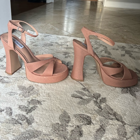 Steve Madden - Block Platform Heels - Picture 13 of 16